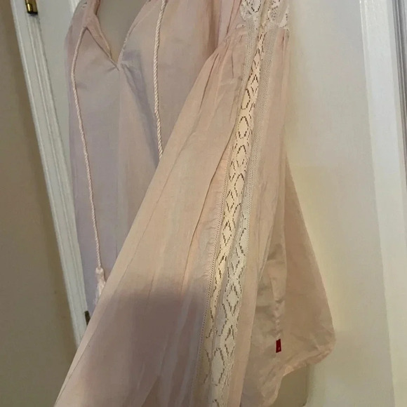 Levi’s Lt Pink Long Sleeve Boho Light Weight Cotton Shirt Sz L - Picture 3 of 8